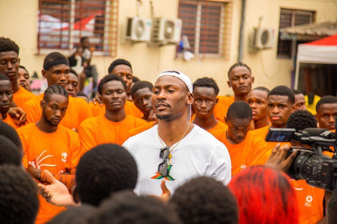 Basket-ball : Bismack Biyombo à Goma pour apporter de l’espoir aux jeunes basketteurs